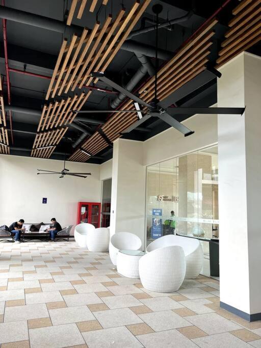 Dayinn, Skyhouse Bsd Lux And Homey Studio, Near Aeon Bsd And Ice Bsd Cilenggang Luaran gambar
